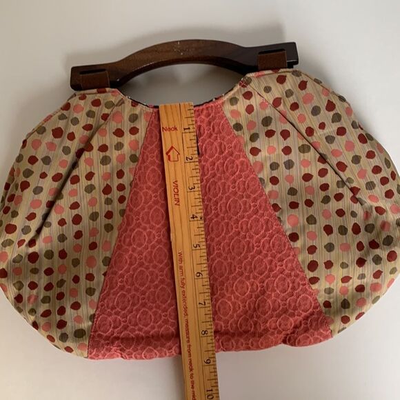 Lisa Lill Studio NWOT Wooden Handle Reversible Silk Handbag - Picture 5 of 6